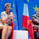 La Commissaire Margrethe Vestager et le Ministre Emmanuel Macron lors du Dialogue citoyen, organisé par la Représentation en France de la Commission européenne - 15 juin 2015