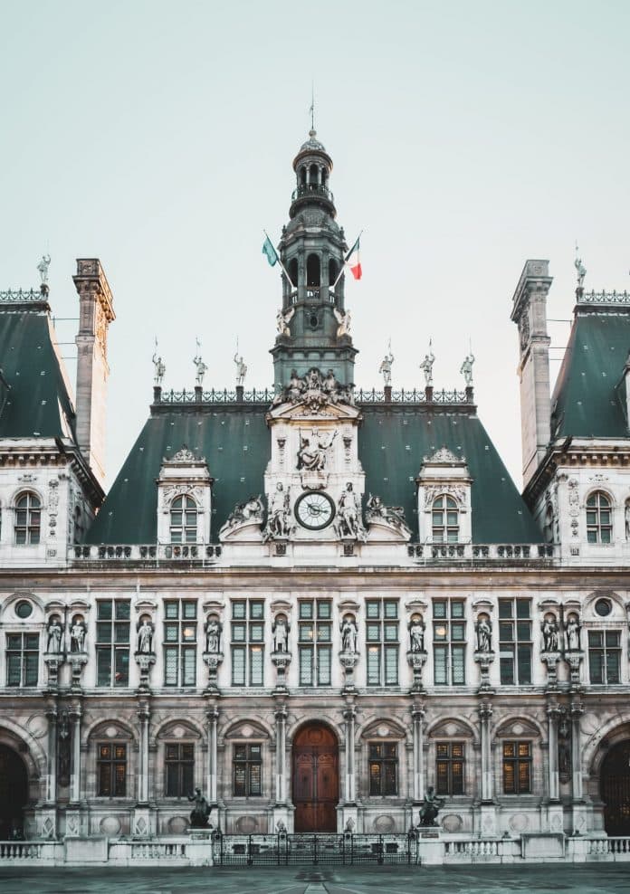pexels-tove-liu-3937730
