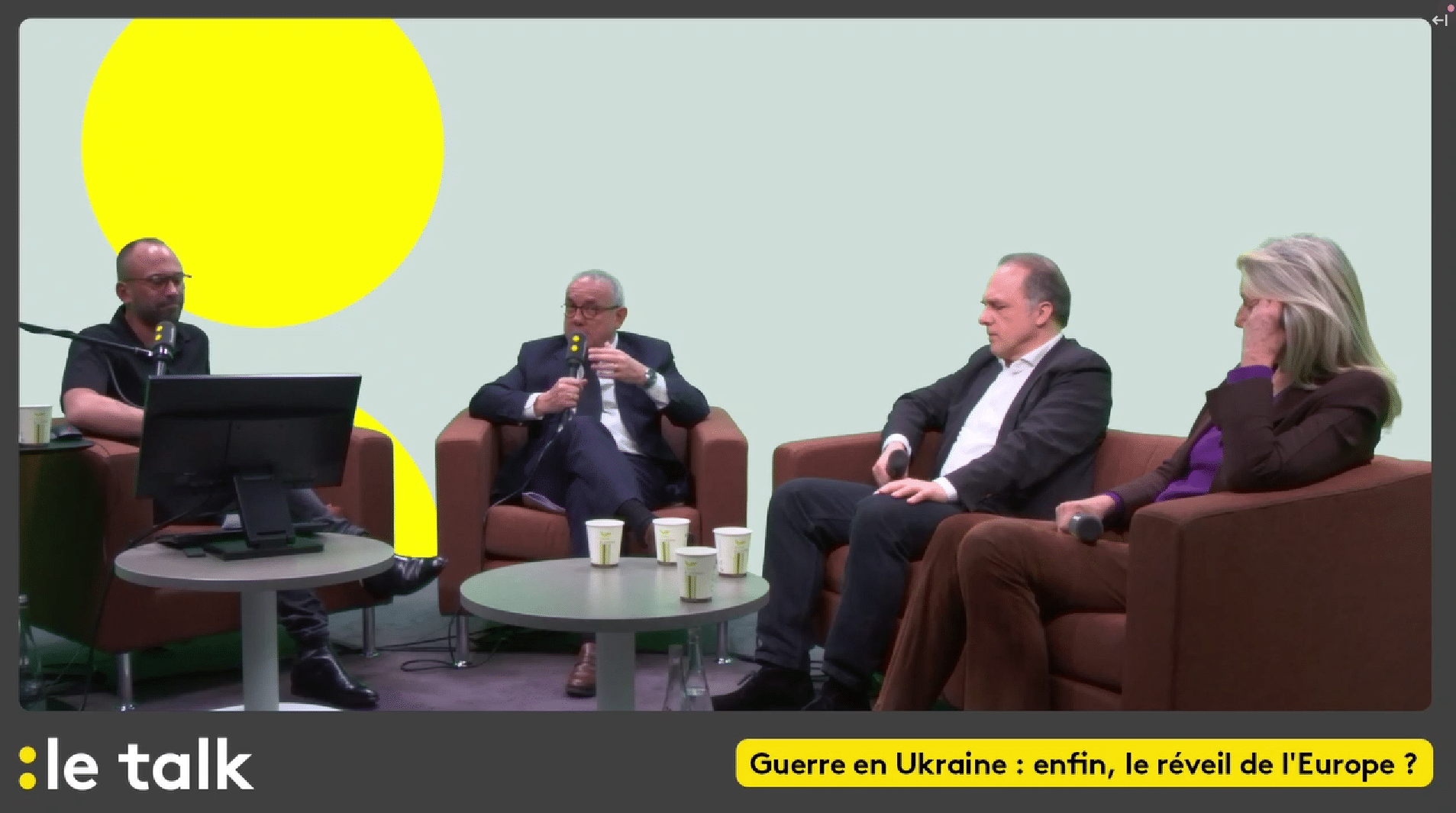 Podcast | Le Talk - Guerre en Ukraine : face à la Russie, le réveil de l’Europe ?