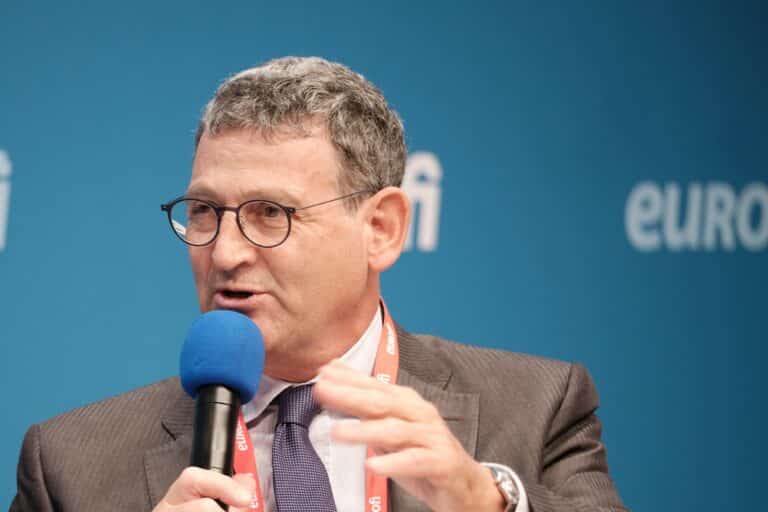 « UN MONDE DE VIOLENCES. ET APRÈS ? » CRITIQUE DU LIVRE DE JEAN-HERVÉ LORENZI ET MICKAËL BERREBI