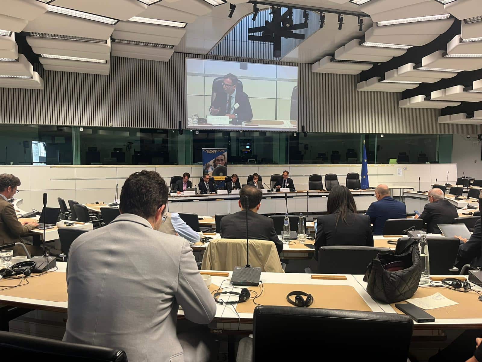 Report of the conference : « Design of CfDs for Nuclear New Build»